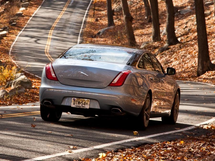  Jaguar XJ SS 2011 года  (US) (фото 10 из 33)